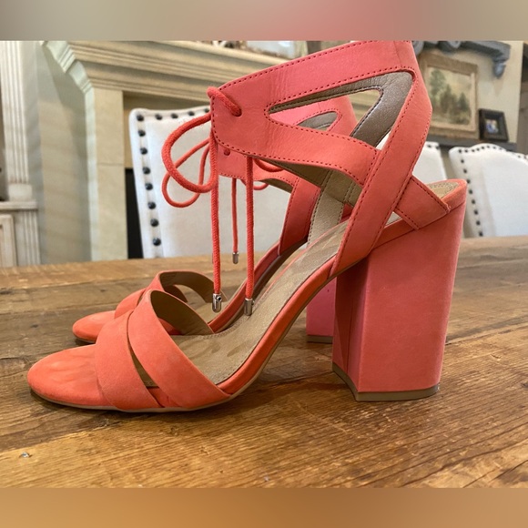Gianni Bini Block Heel Sandal Size 9 Coral - Picture 3 of 12